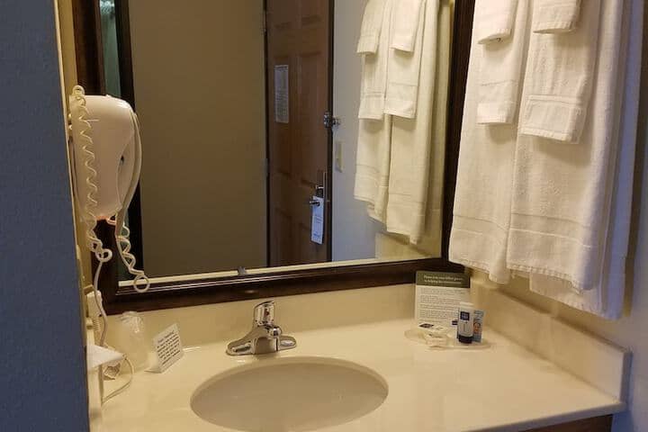 Room 19 of 25
