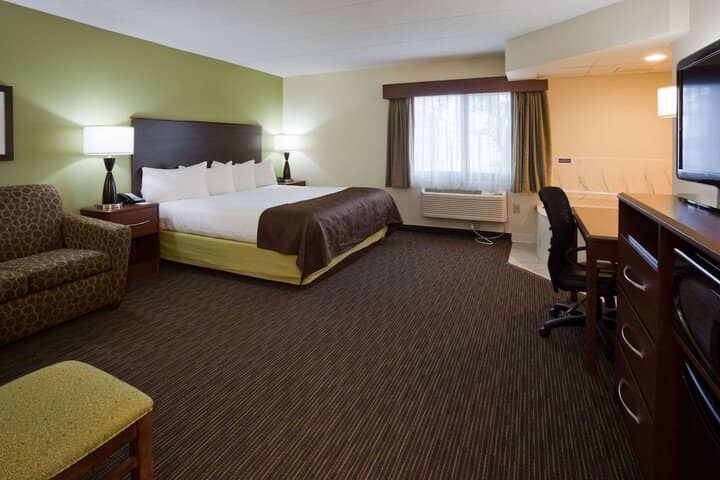 Room 15 of 25